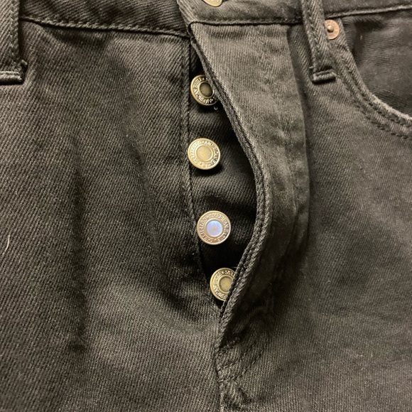 American Eagle Outfitters Black mid length Jean Skirt with Frayed At the bottom. - Picture 10 of 10